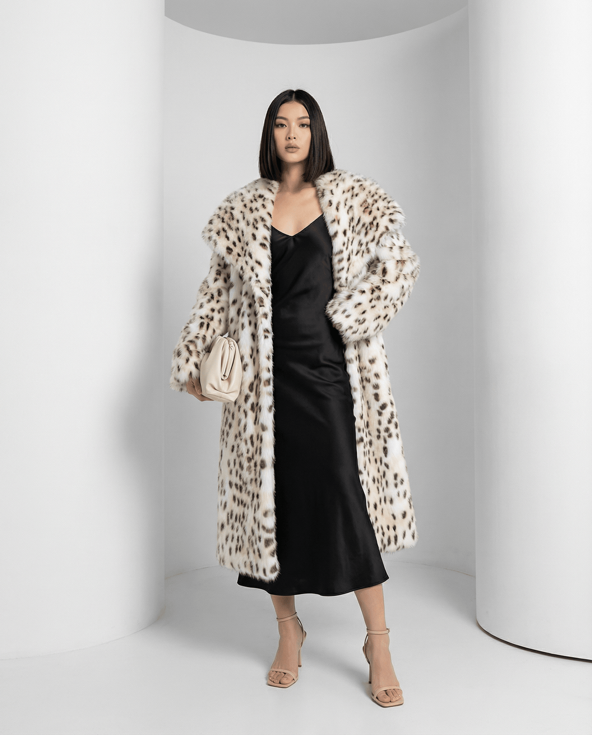 Snow Leopard Faux-Fur Long Coat – Straight-Cut Statement Winter Coat – view 3