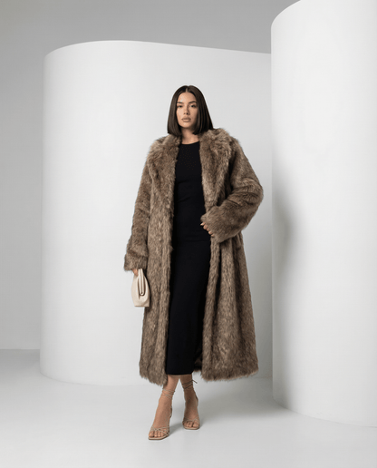 Longline Faux-Fur Coat – Heavy Plush Winter Coat in Beige & Brown – view 3