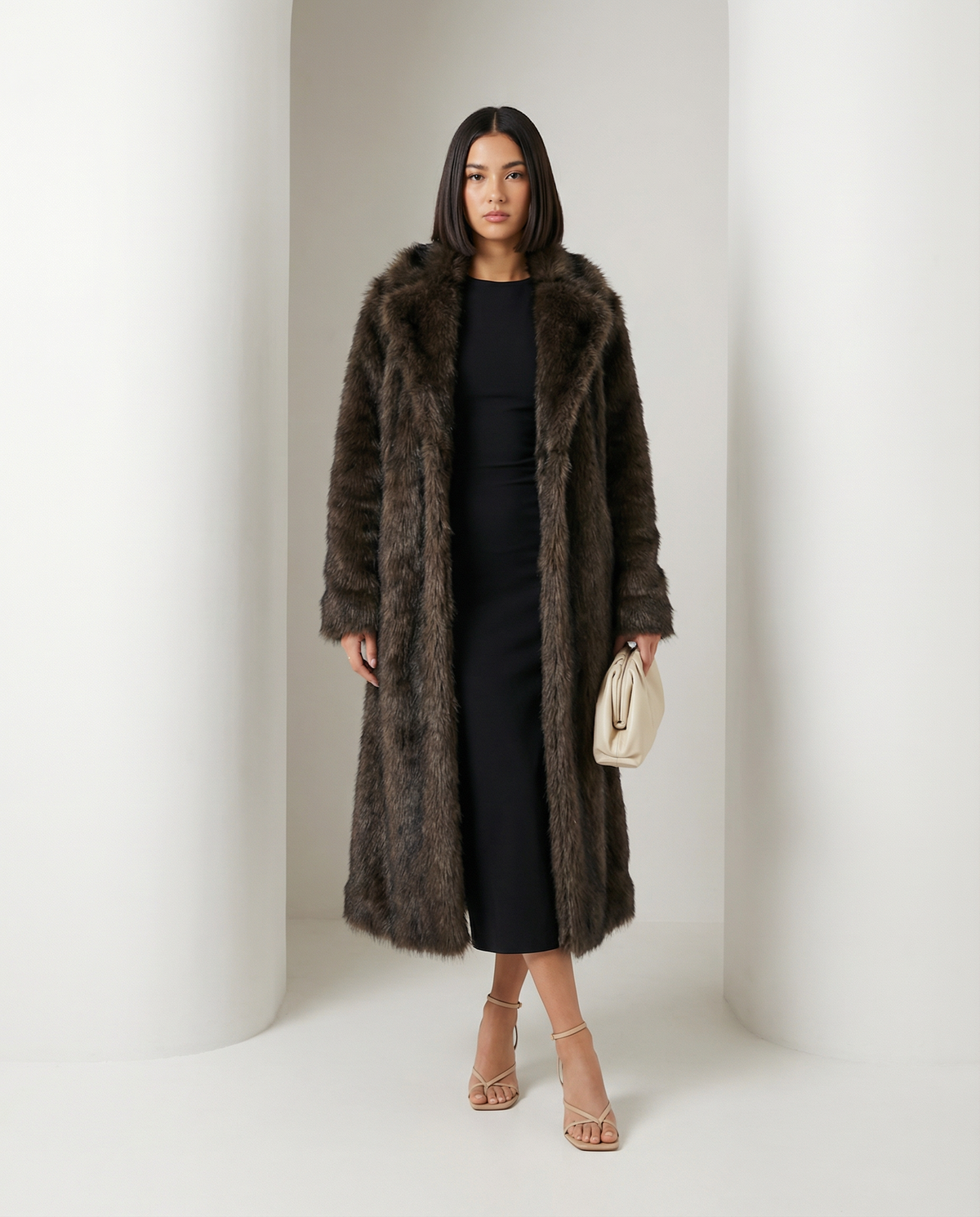 Longline Faux-Fur Coat – Heavy Plush Winter Coat in Beige & Brown – view 5