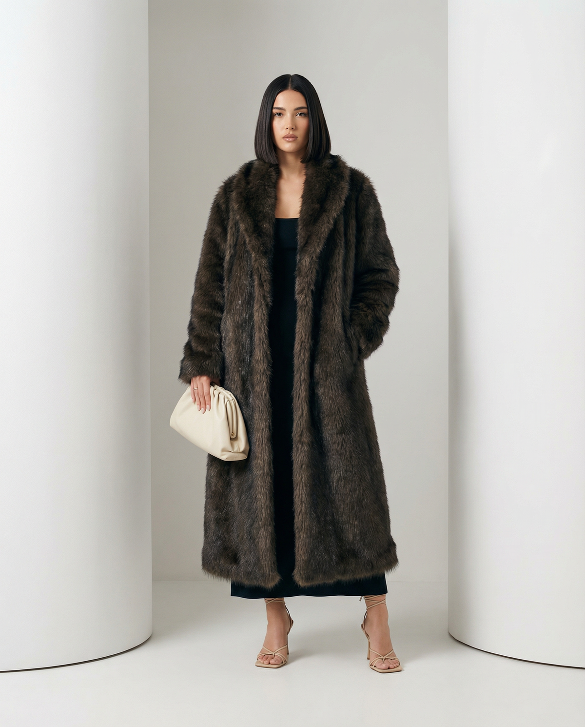 Longline Faux-Fur Coat – Heavy Plush Winter Coat in Beige & Brown – view 7
